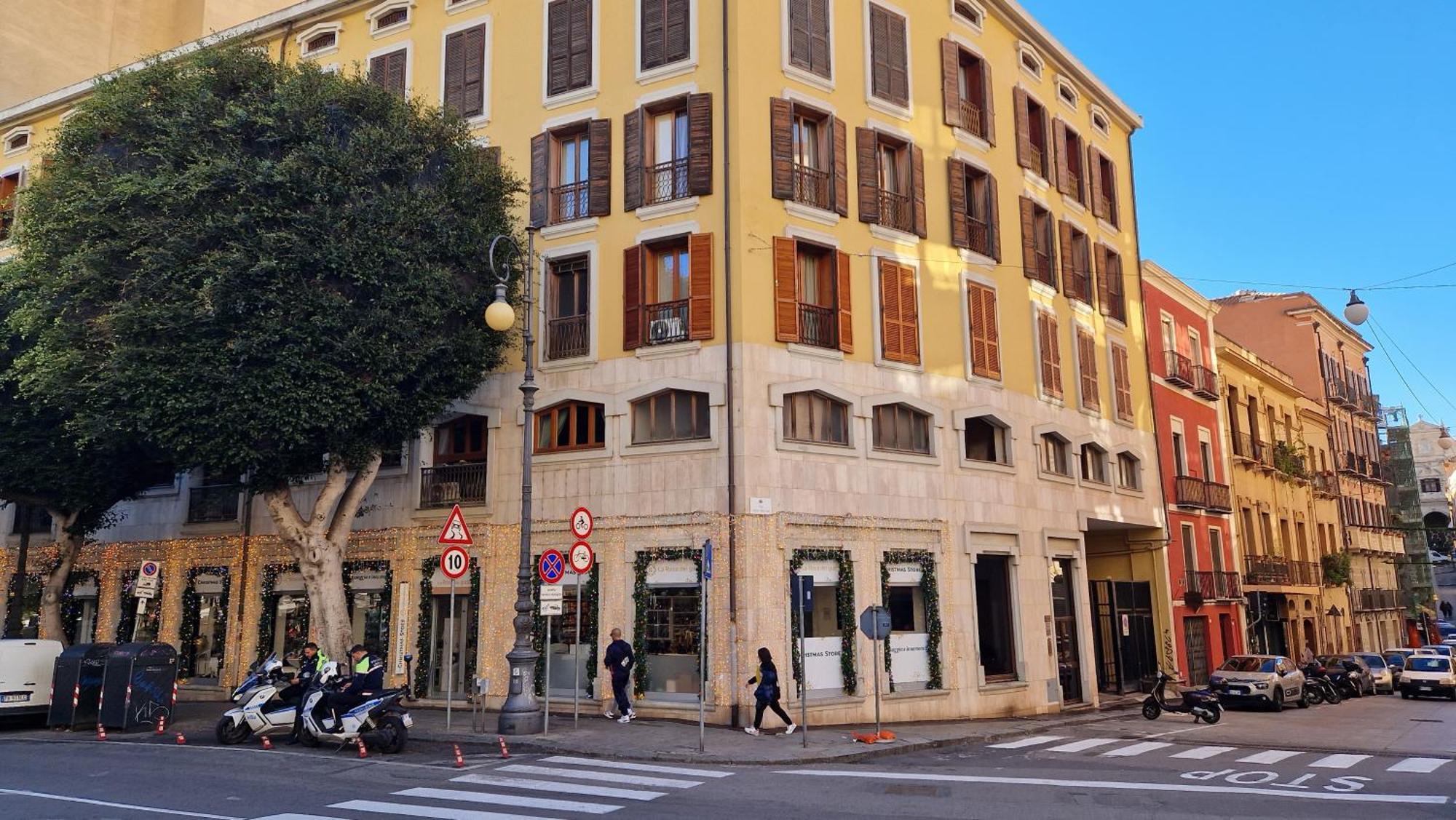 Lilyum Appartement Cagliari Buitenkant foto
